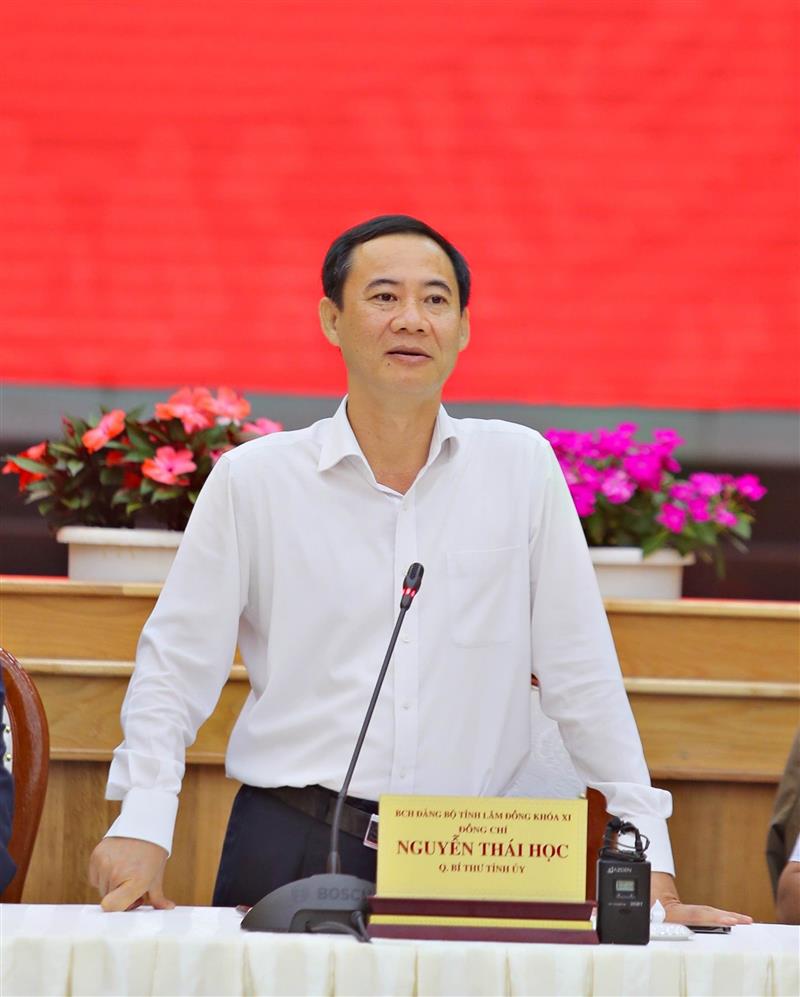 Đồng chí Nguyễn Thái Học - Quyền Bí thư Tỉnh ủy phát biểu tại buổi gặp mặt.